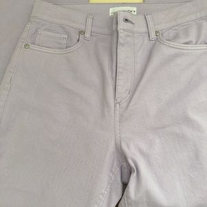 Kick crop raw hem jeans